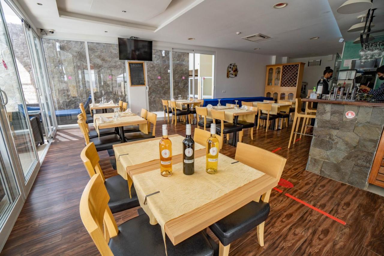 Blue Marlin Hotel Мінделу Екстер'єр фото