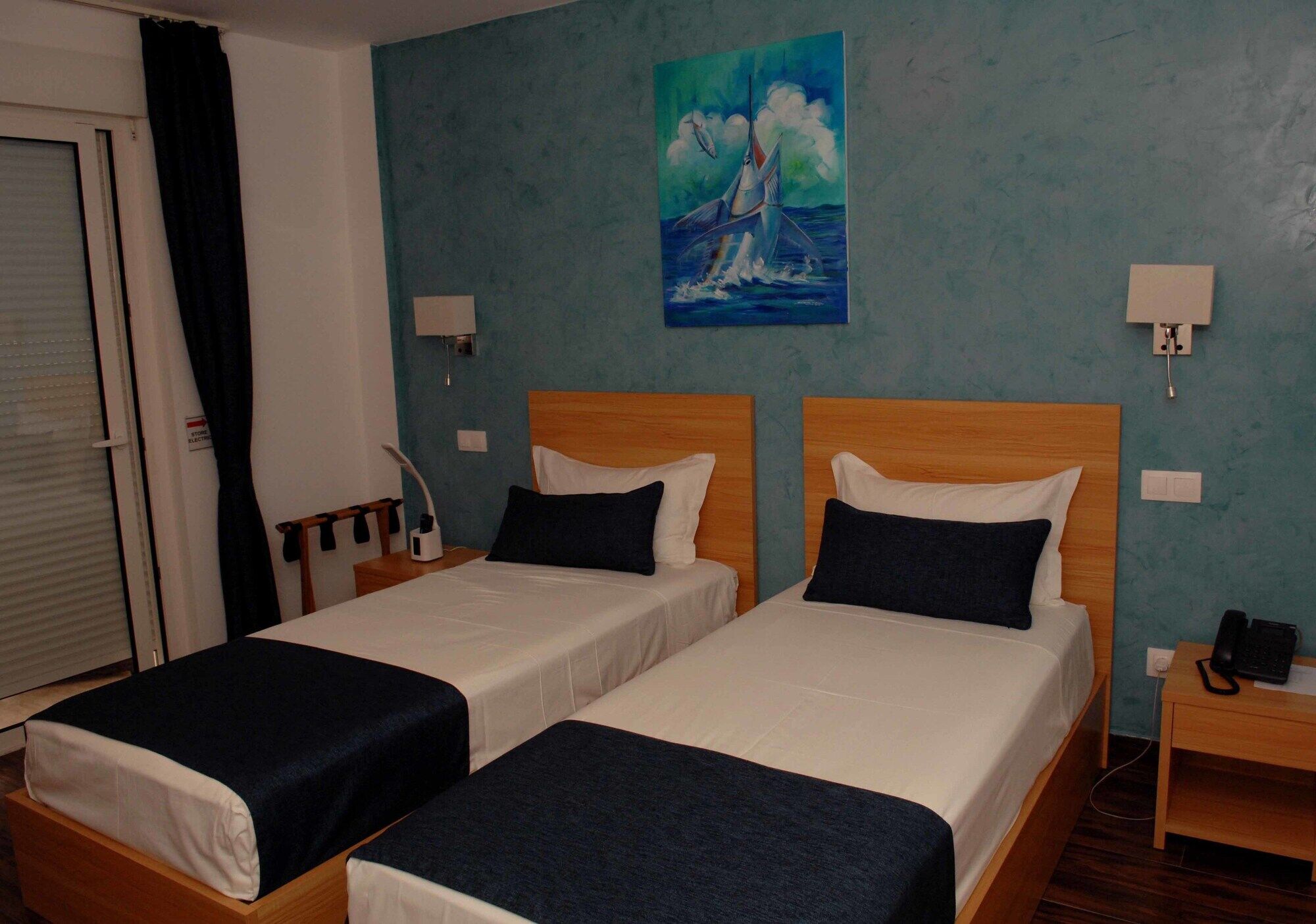 Blue Marlin Hotel Мінделу Екстер'єр фото
