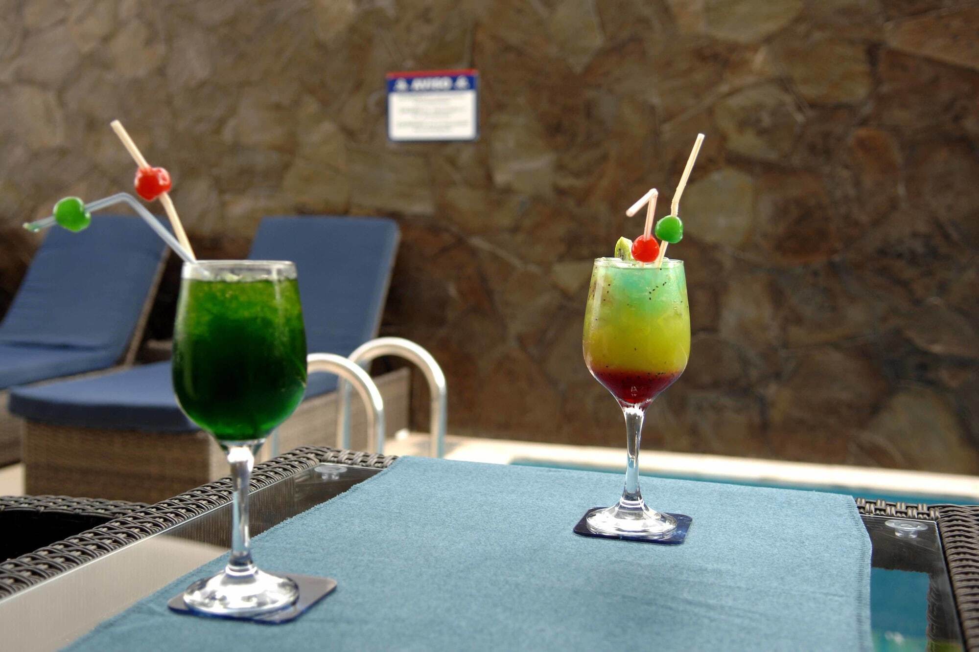 Blue Marlin Hotel Мінделу Екстер'єр фото